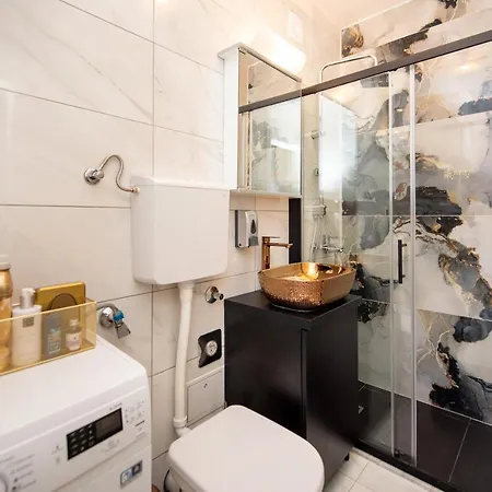 Royal Elegance Apartman Split Exterior photo